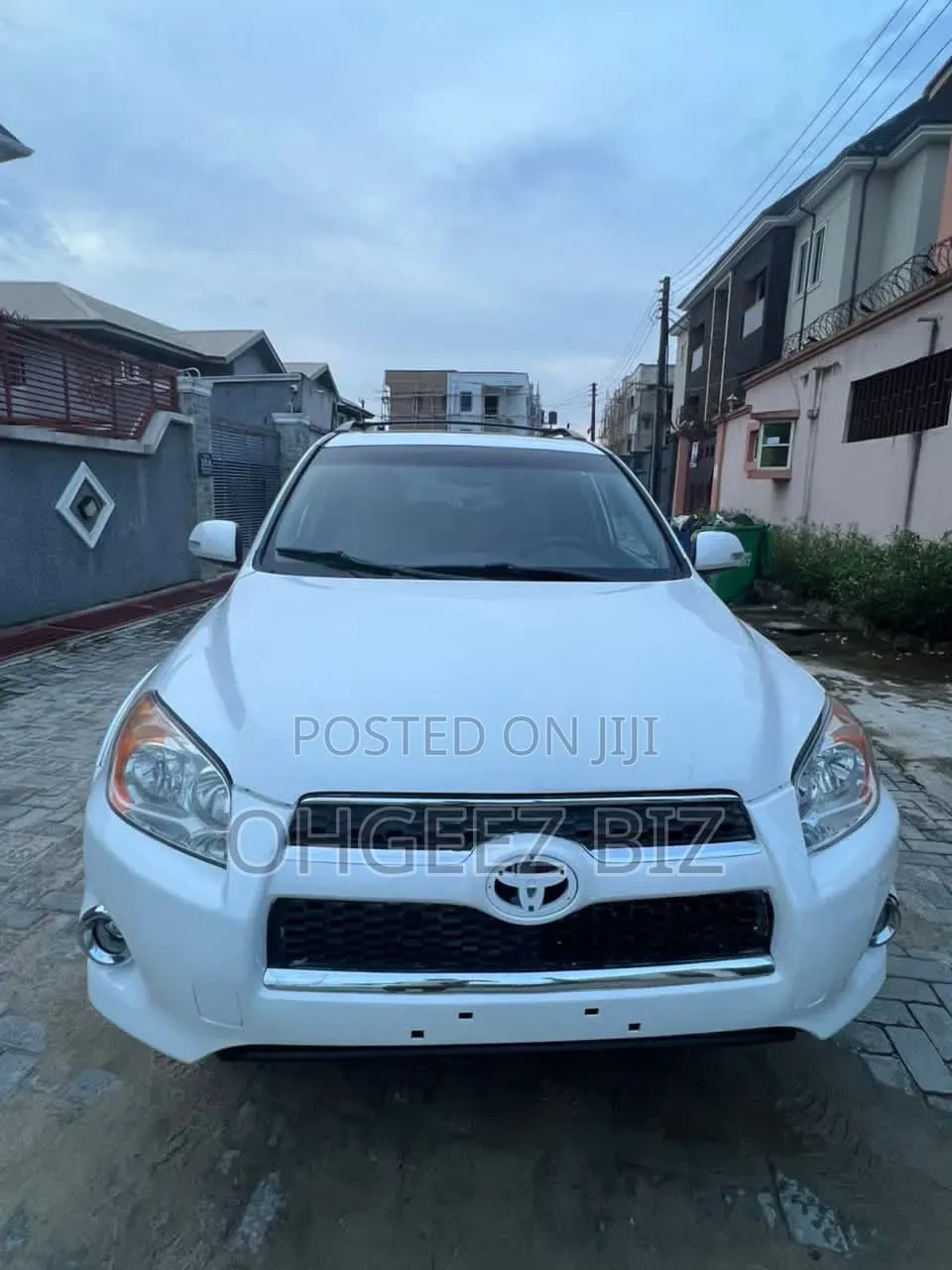 Toyota RAV4 2010 White