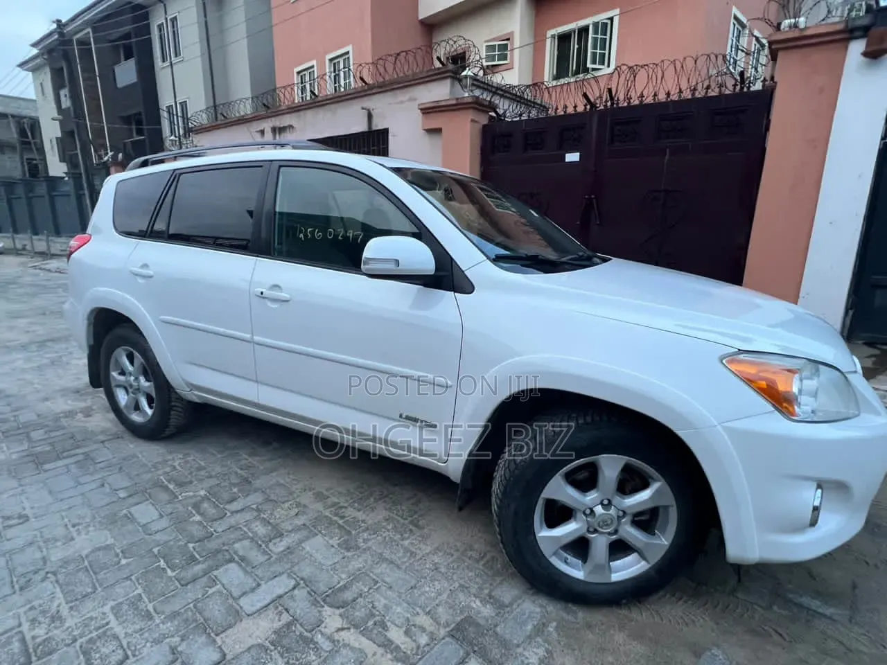 Toyota RAV4 2010 White