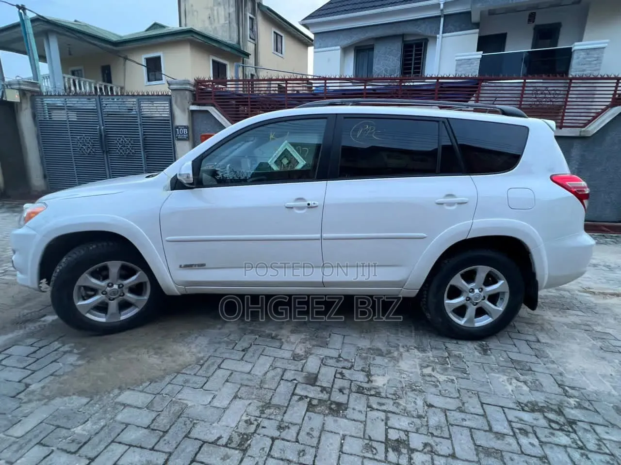 Toyota RAV4 2010 White