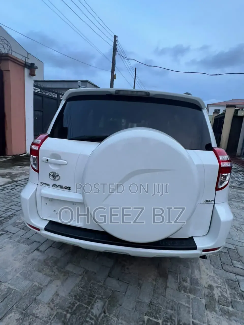 Toyota RAV4 2010 White