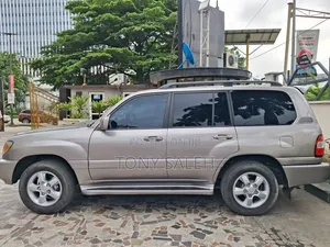Toyota Land Cruiser 2006 Silver
