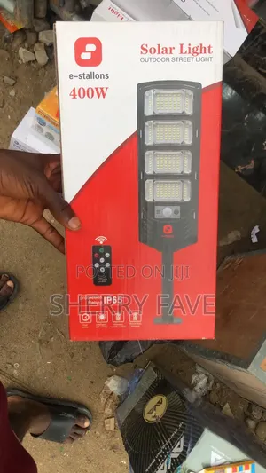 E-Stallons 300W Solar Street Light With Remote – IP65 Waterproof