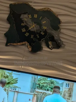 Luxury Resin Home Decor | Wall Clocks, Wall Art, Vases Tables