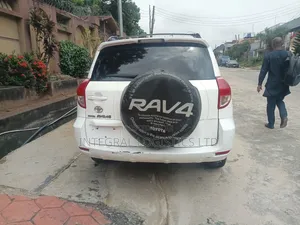 Toyota RAV4 2008 White