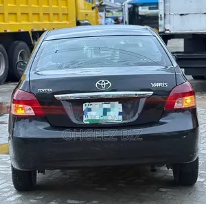Toyota Yaris 2005 Black
