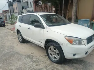 Toyota RAV4 2008 White