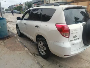 Toyota RAV4 2008 White