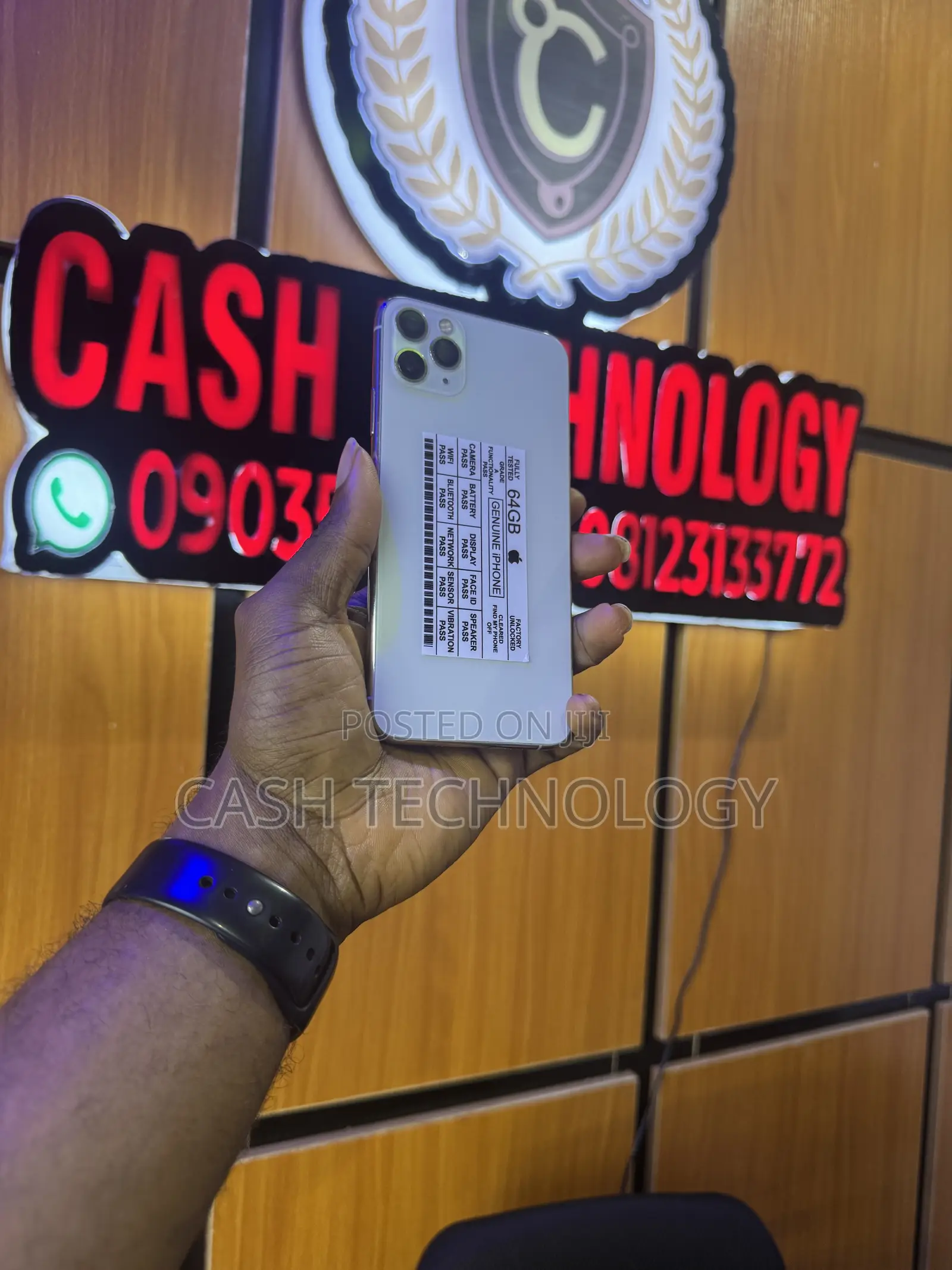 Apple iPhone 11 Pro Max 64 GB Gold