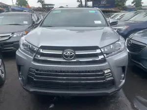 Toyota Highlander Limited Platinum 4dr SUV (3.5L 6cyl 6A) 2015 Silver