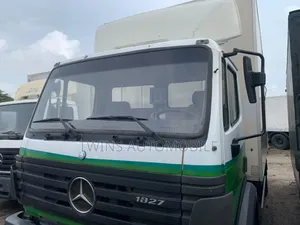 Foreign Used Mercedes Benz 1827 Truck 2000 Green