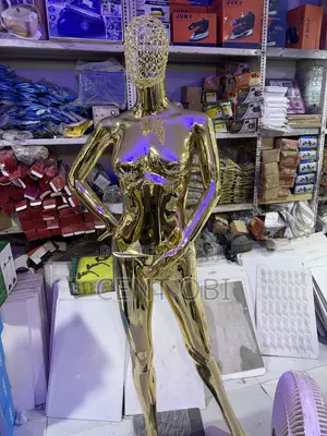 Gold Female Mannequin With Metal Head