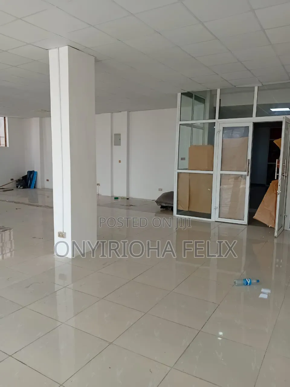 162 Square Metres/Office Space