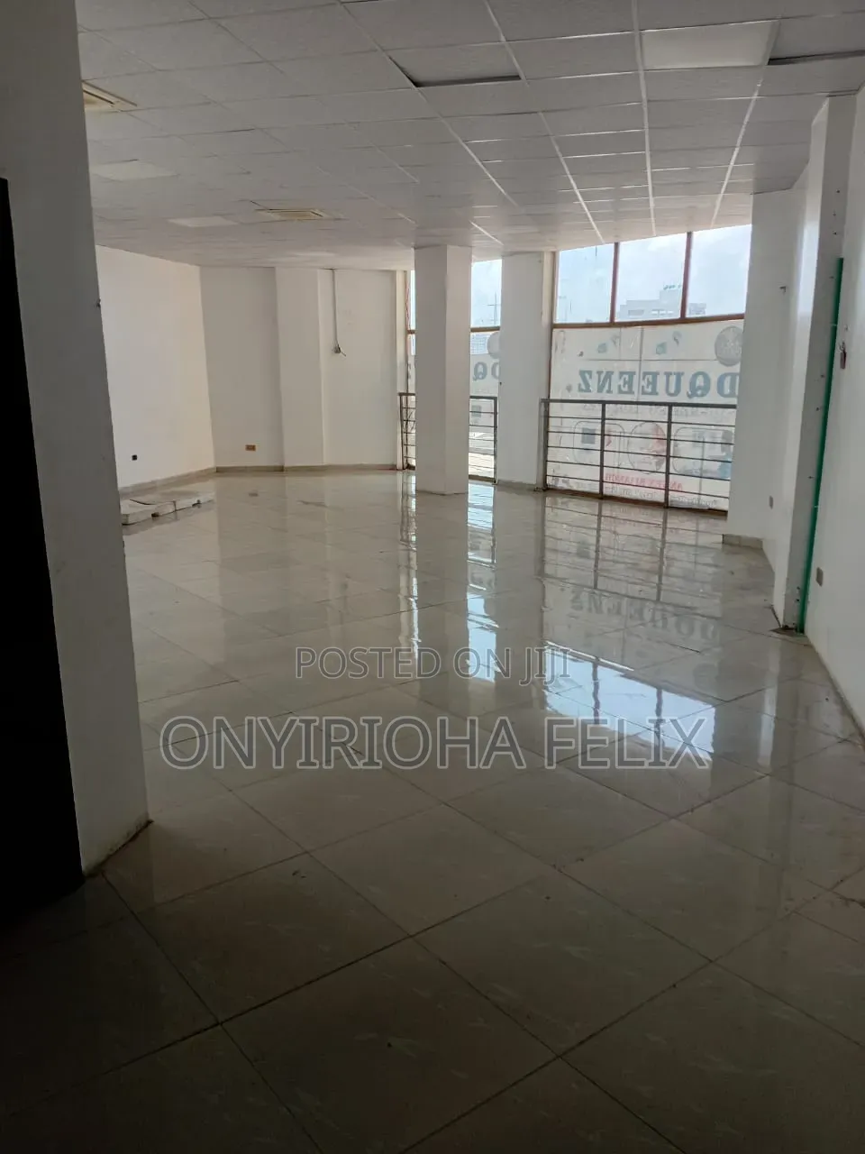 162 Square Metres/Office Space