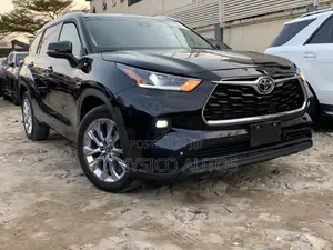 Toyota Highlander Limited AWD 2023 Black