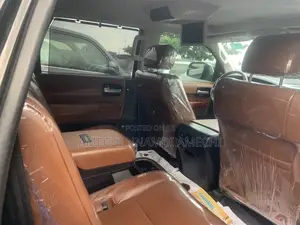 Toyota Sequoia Platinum 4x4 2019 Black