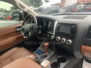 Toyota Sequoia Platinum 4x4 2019 Black