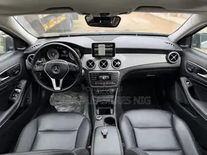 Mercedes-Benz GLA 250 2016 Gray