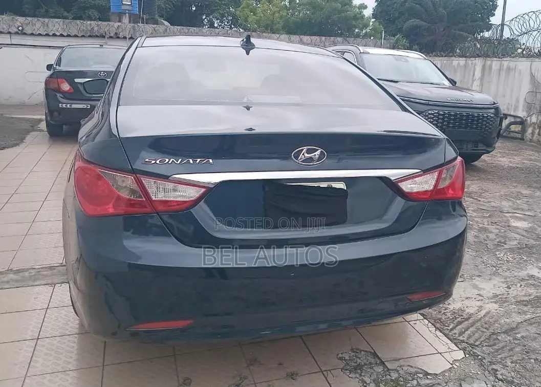 Hyundai Sonata 2013 Black