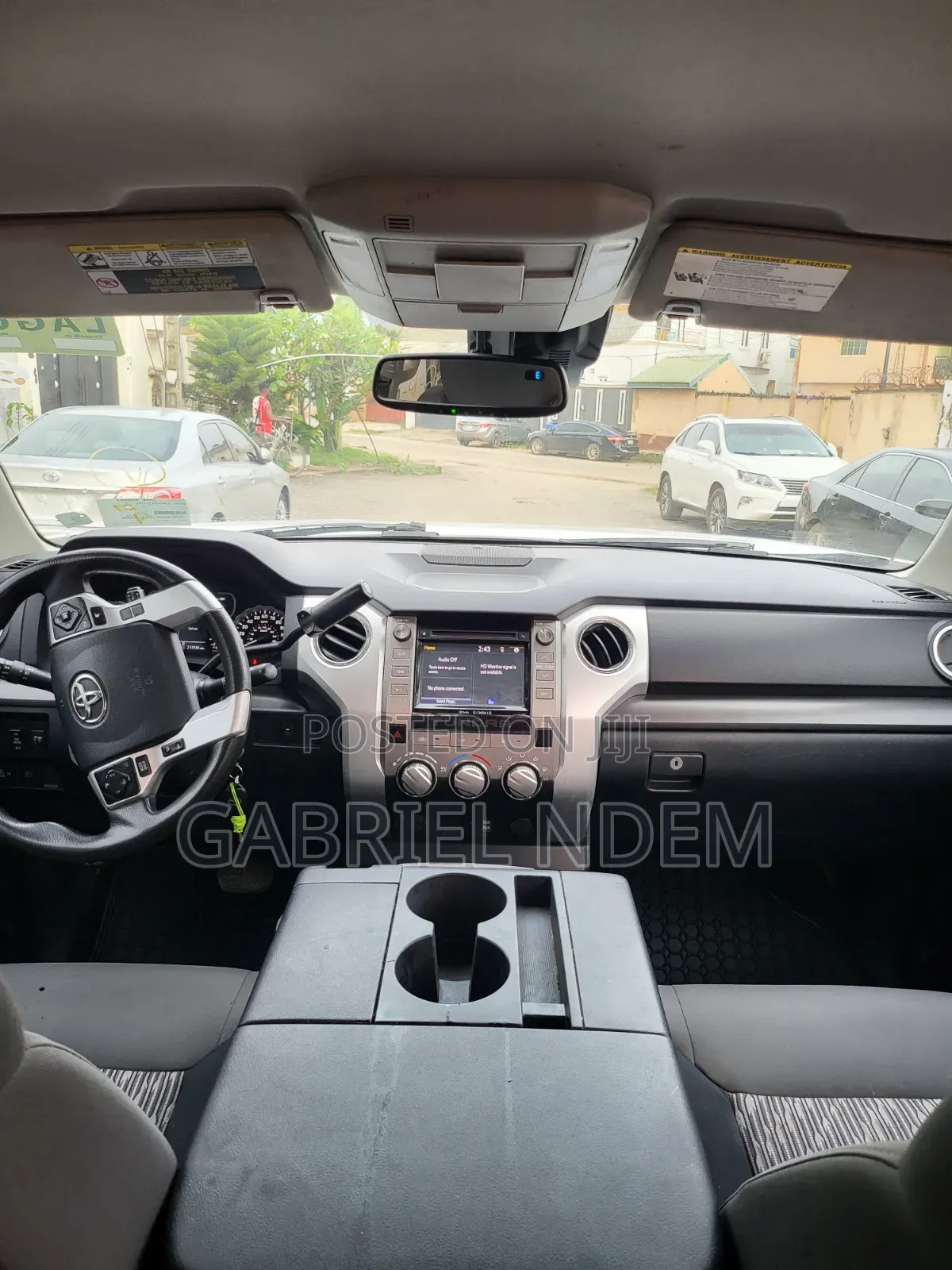 Toyota Tundra 2019 White