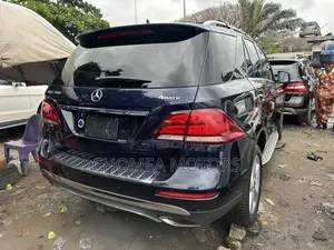 Mercedes-Benz M Class 2015 Blue