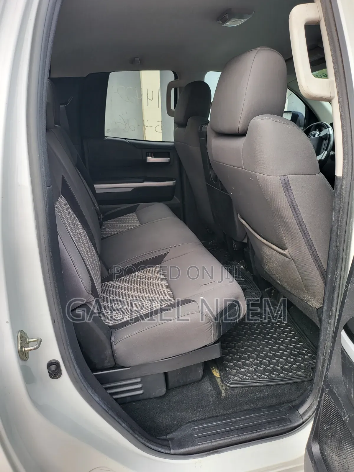 Toyota Tundra 2019 White