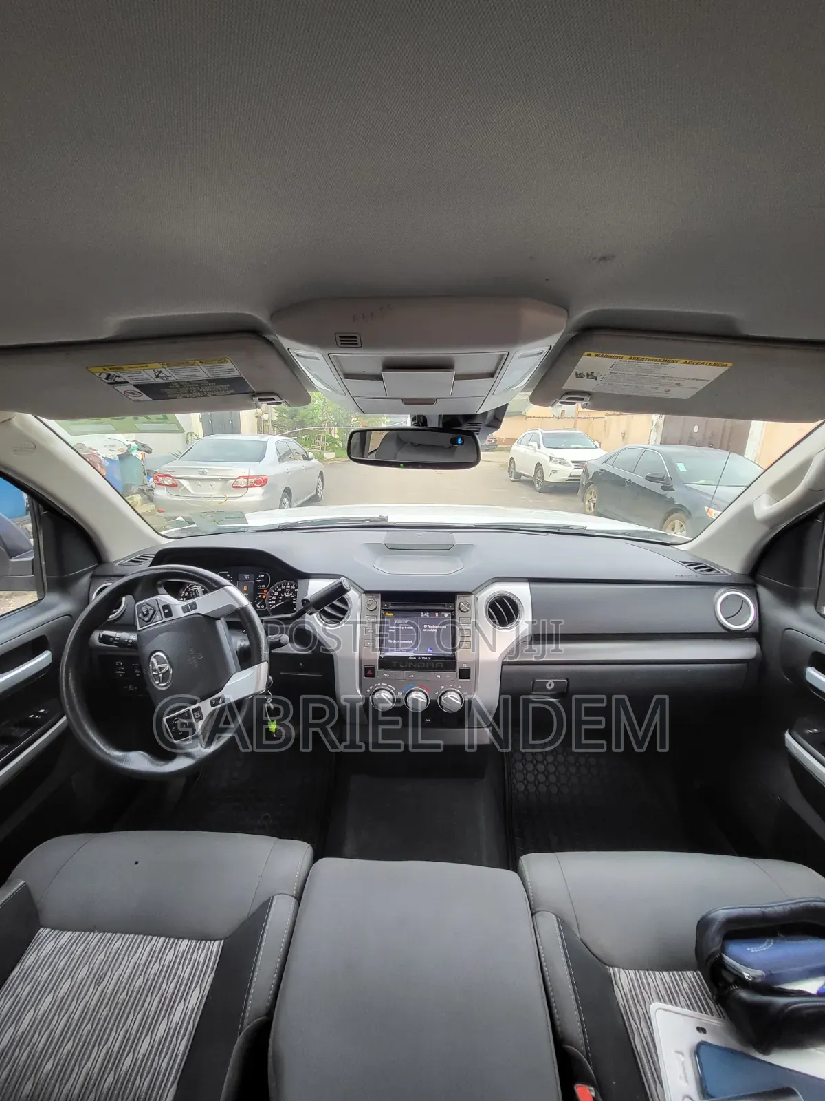 Toyota Tundra 2019 White