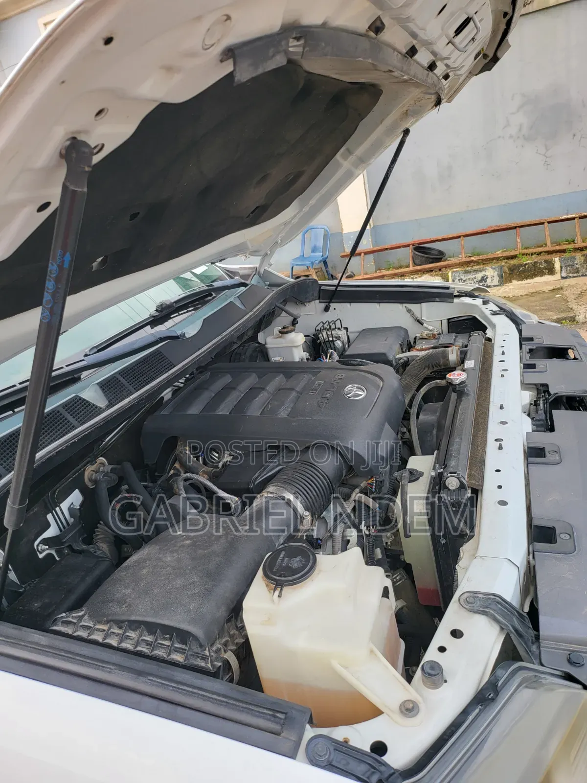 Toyota Tundra 2019 White