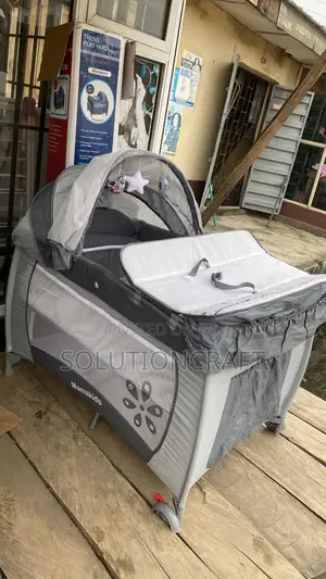 Very Clean Baby Cot