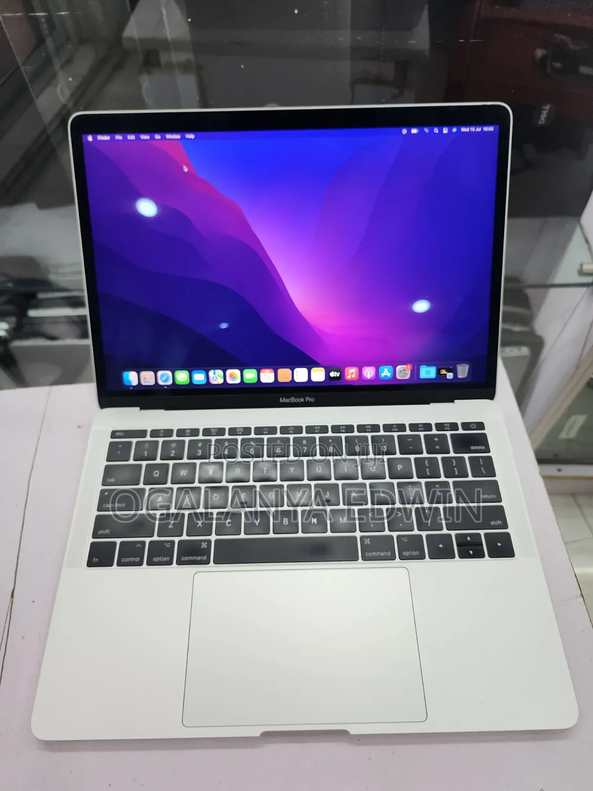 Laptop Apple MacBook Pro 2017 8GB Intel Core i5 SSD 256GB