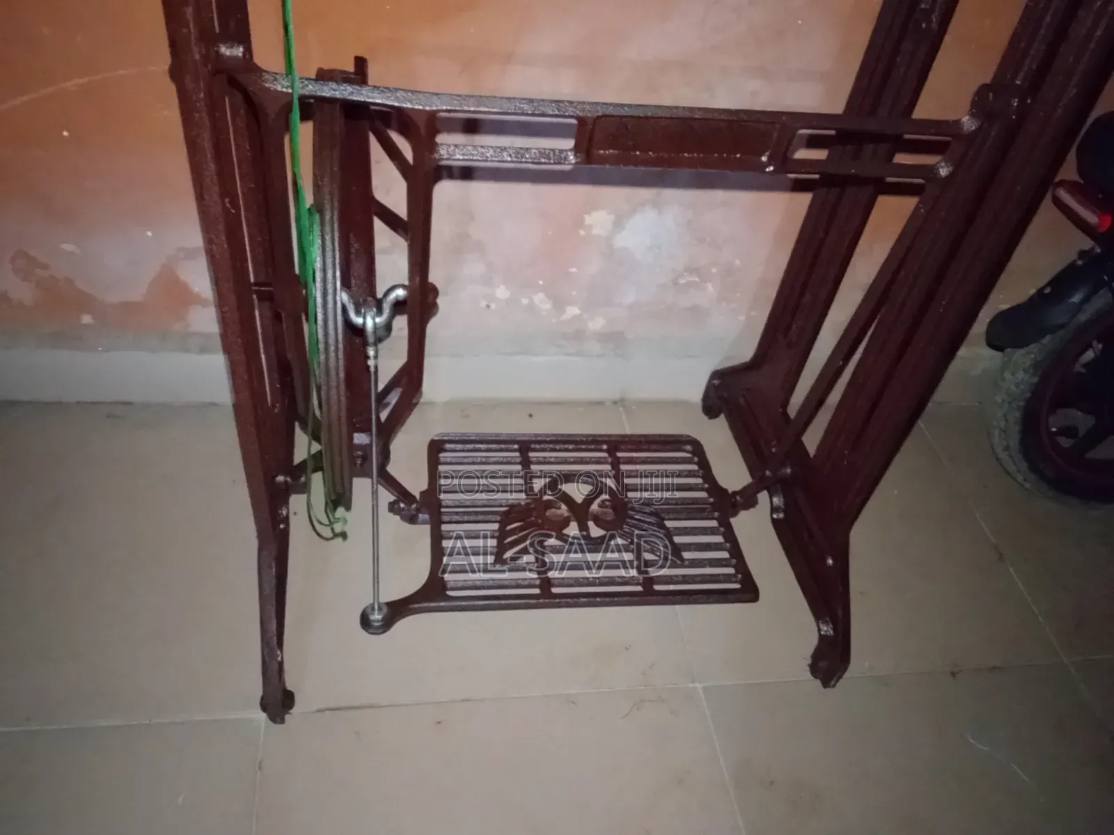 Sewing Machine Stand
