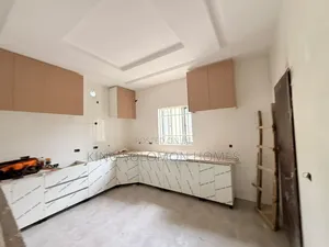 4bdrm Duplex in Asokoro for sale