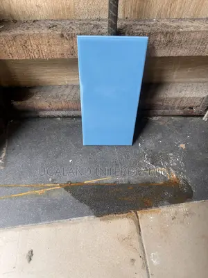 Sky Blue Ceramic Swimming Pool Tiles (4x8)