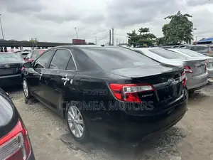 Toyota Camry 2014 Silver