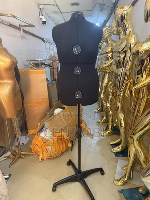 Adjustable Female Body Form