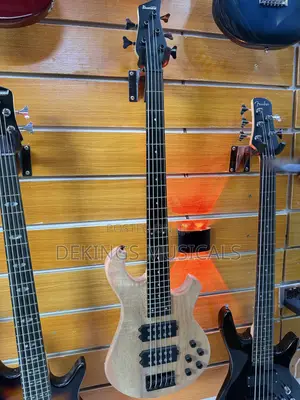 Ibanez Active Guitar 5 Strings Humbucker Guitar