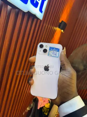 Apple iPhone 13 128 GB White