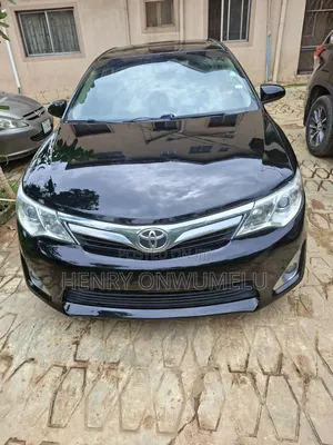 Toyota Camry XLE 4dr Sedan (2.5L 4cyl 6A) 2013 Black