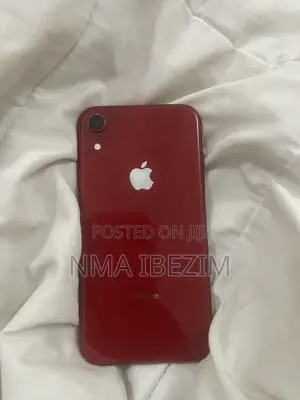 Apple iPhone XR 64 GB Red