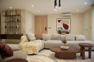Luxury 3bed in Iconic Towers Vi, With POOL,GYM, PS5, LOUNGE. ETC