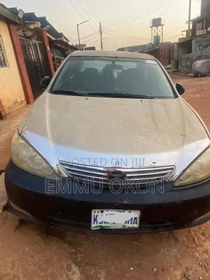 Toyota Camry 2005 Silver