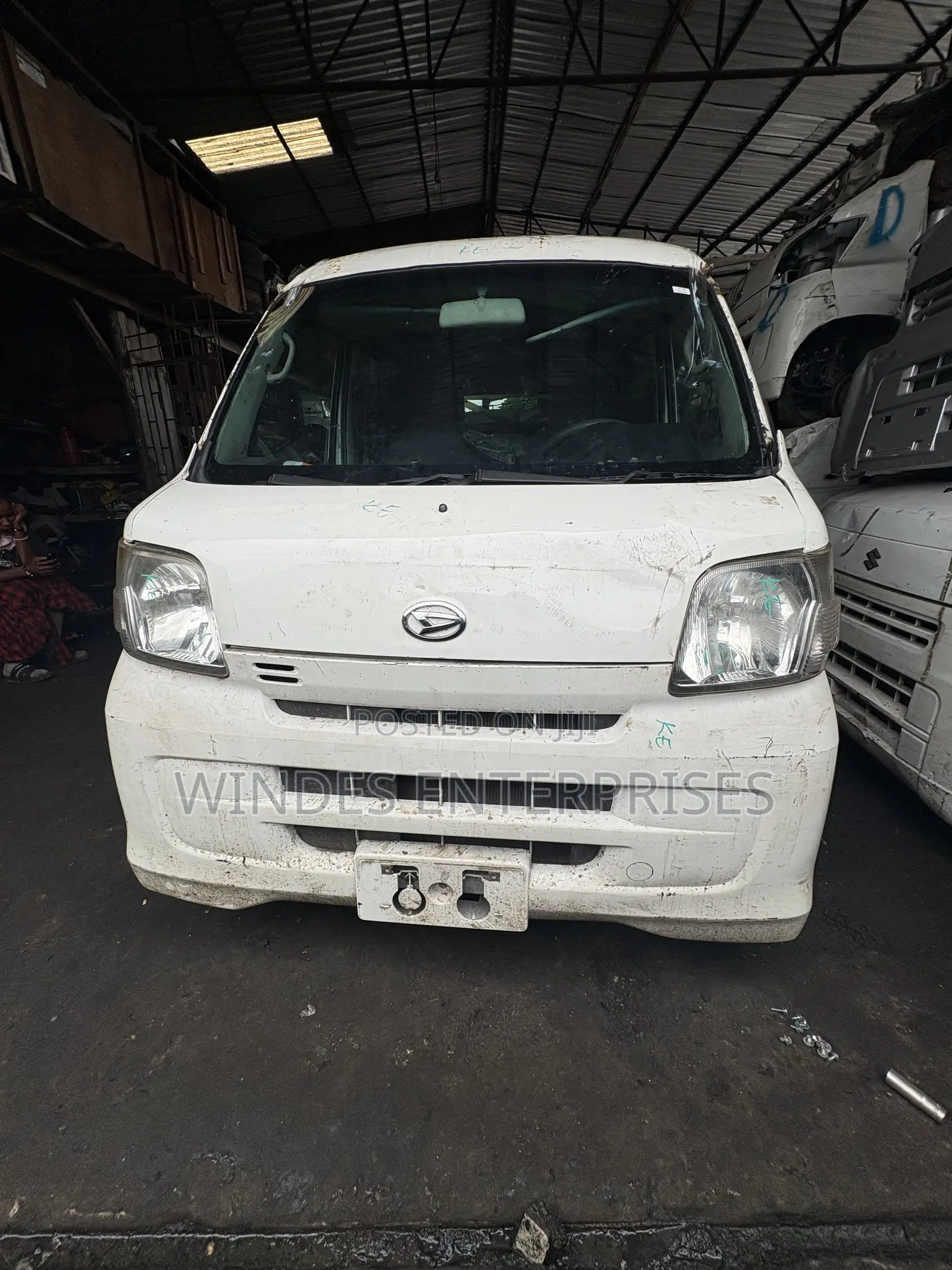 Daihatsu Hijet 2012 White