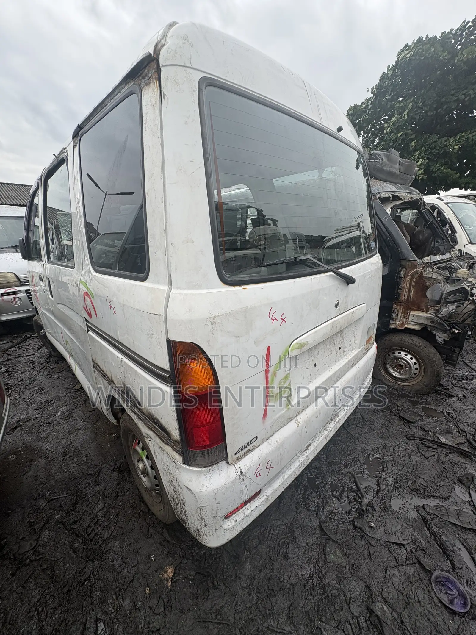 Daihatsu Hijet 2007 White