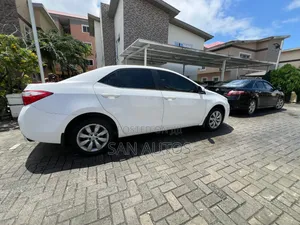 Toyota Corolla L 4dr Sedan (1.8L 4cyl 4A) 2014 White