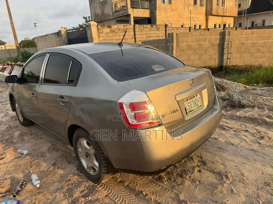 Nissan Sentra 2008 Gray