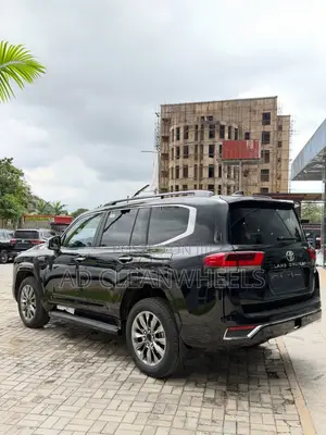 New Toyota Land Cruiser 2026 Black