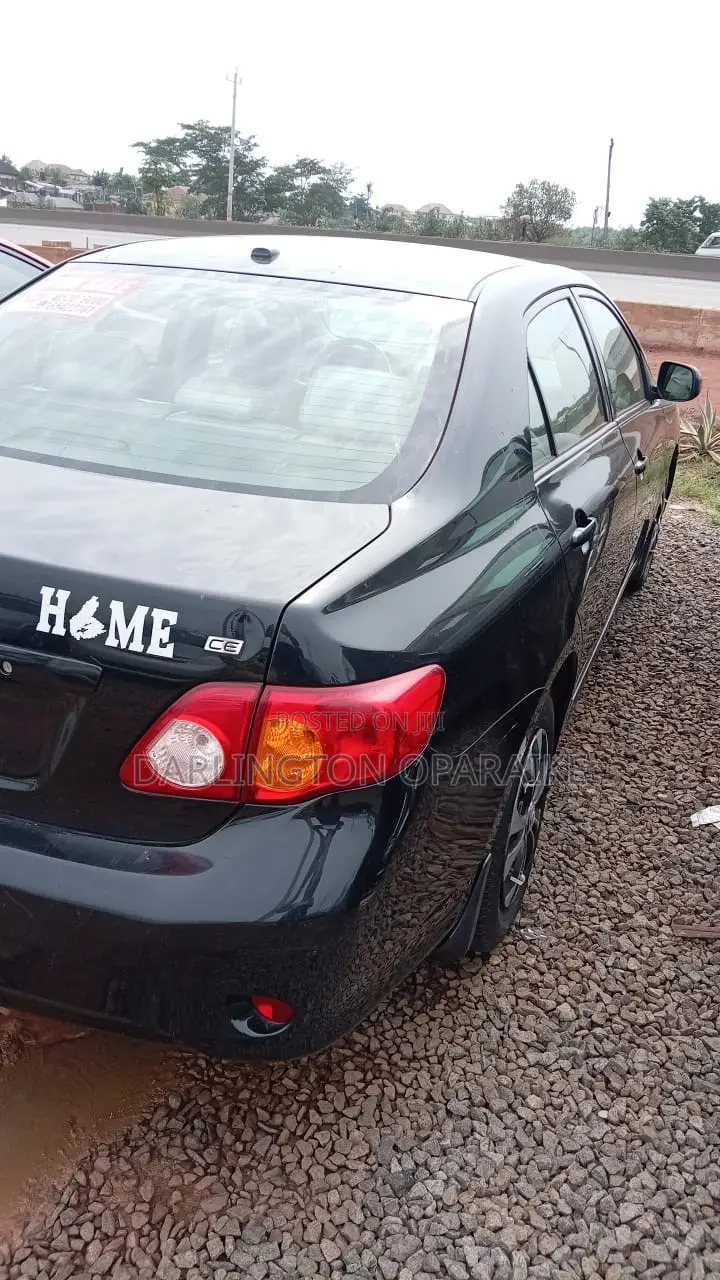 Toyota Corolla 2009 Black