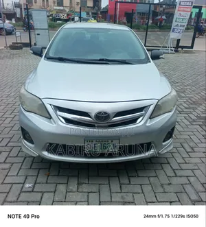 Toyota Corolla 2013 Silver