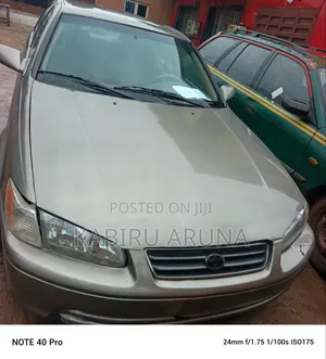 Toyota Camry 2001 Gray