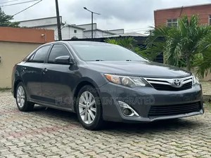 Toyota Camry XLE V6 4dr Sedan (3.5L 6cyl 6A) 2012 Green