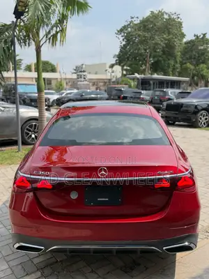 Mercedes-Benz E350 2024 Red